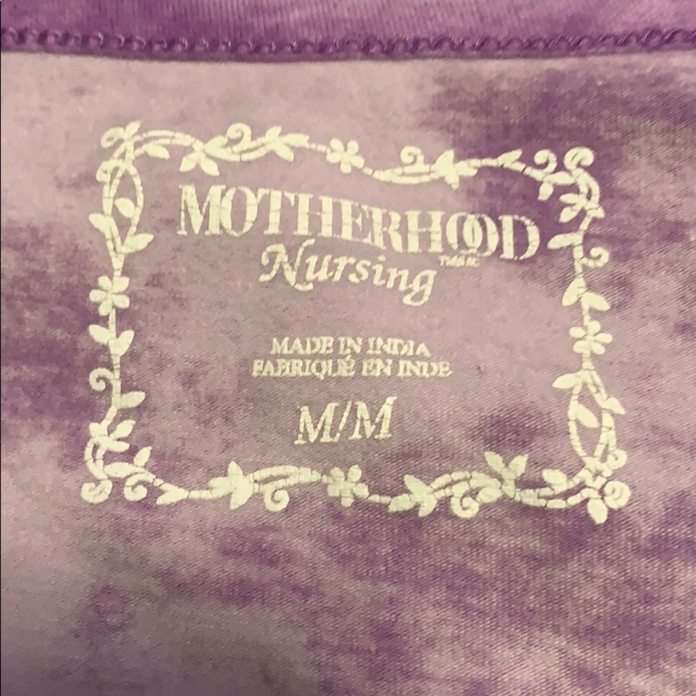 Motherhood nursing shirt size medium